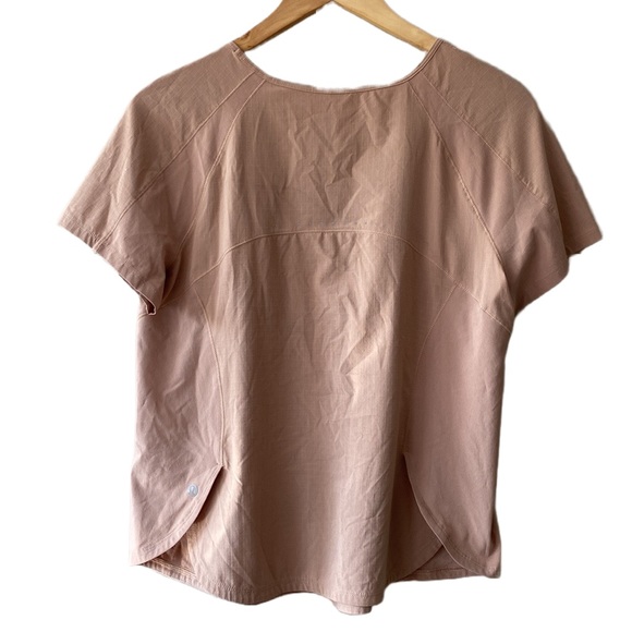🌟Host Pick🌟Lululemon Lightweight Stretch Running Short Sleeve Shirt - Picture 4 of 15